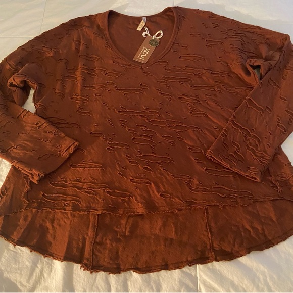 XCVI Women's Rust Textured Blouse - Picture 1 of 15